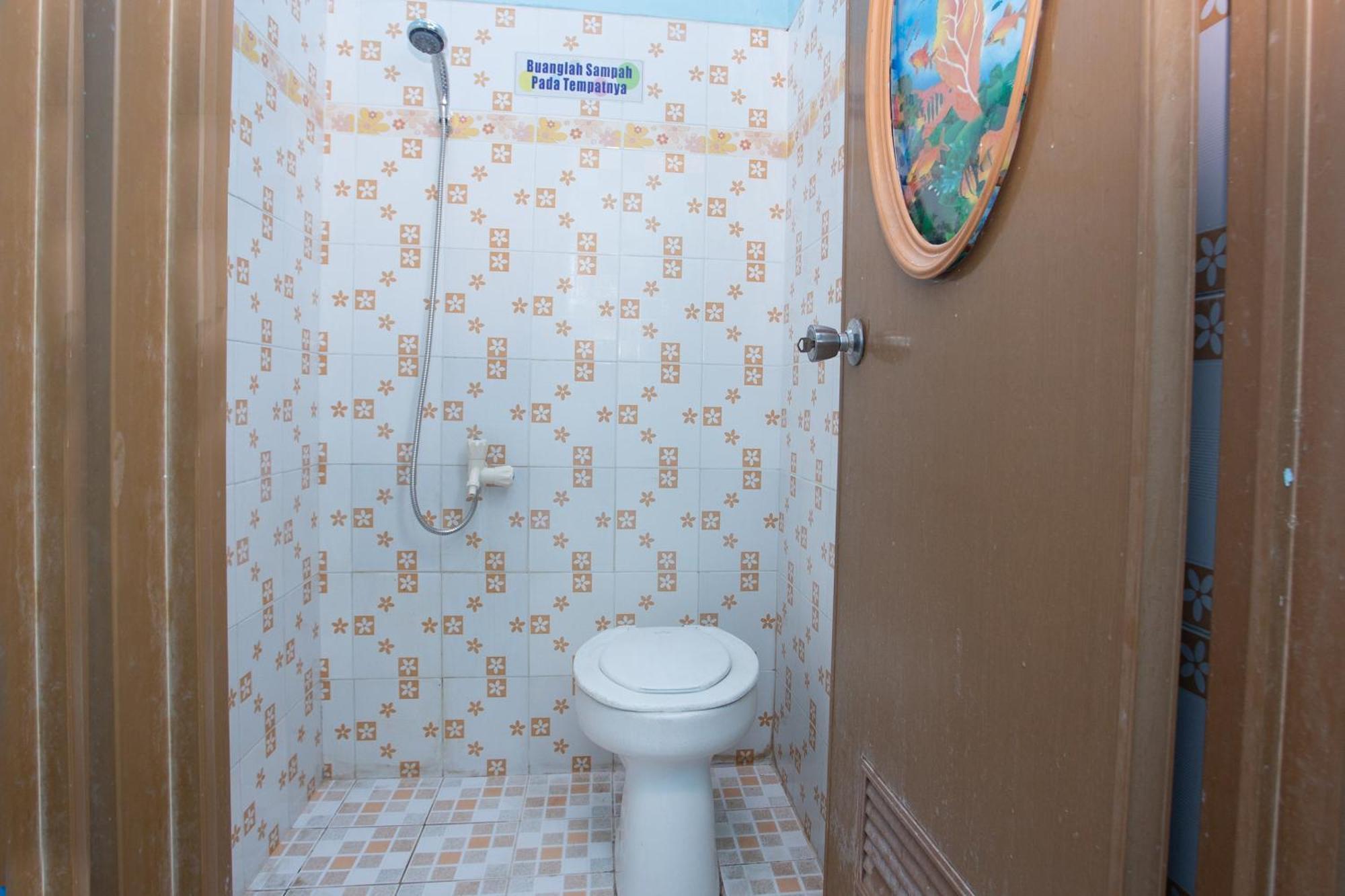 Spot On 2871 Hotel Budi Purwokerto Esterno foto